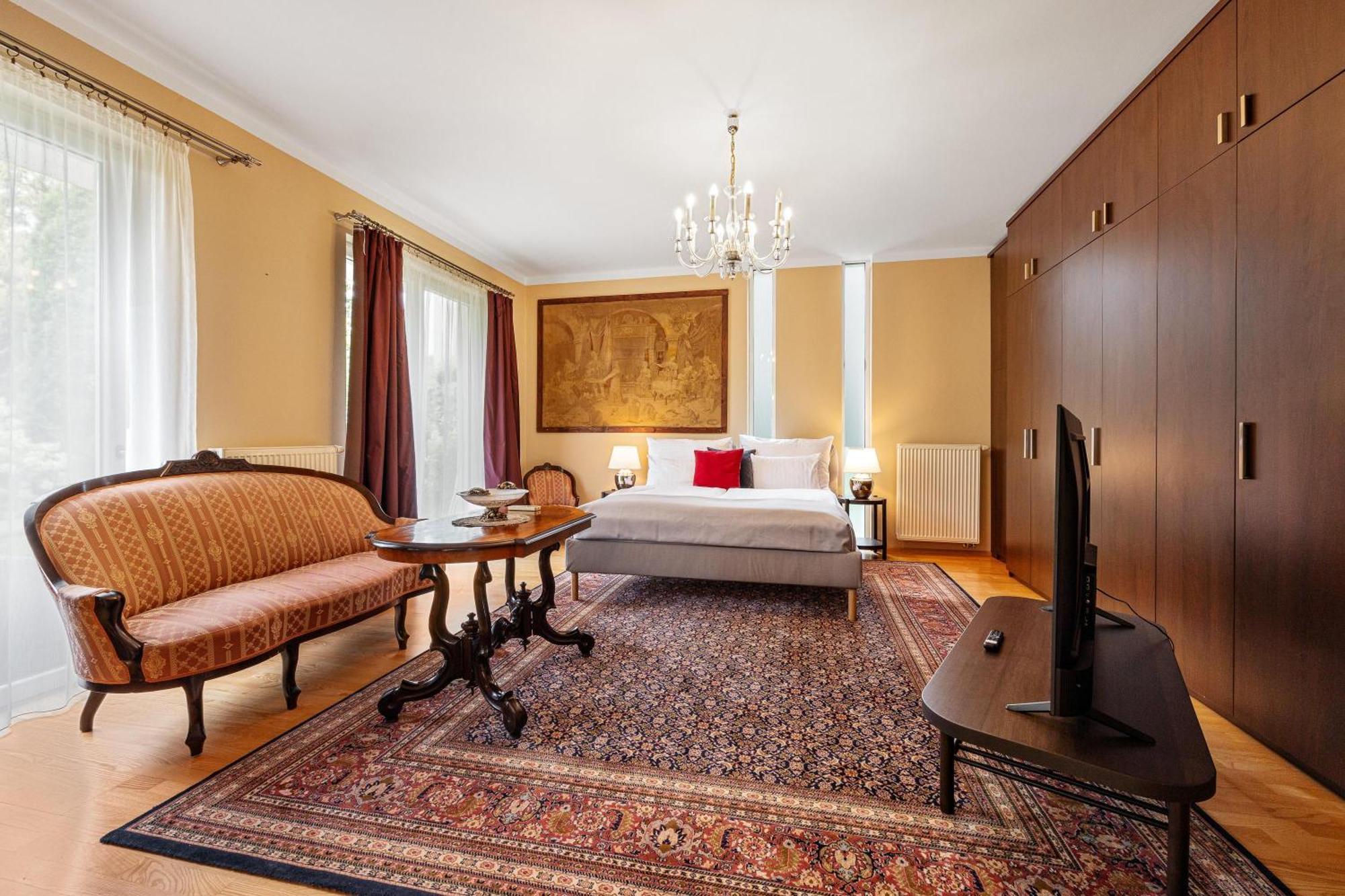 Hotel Antares Братислава Экстерьер фото