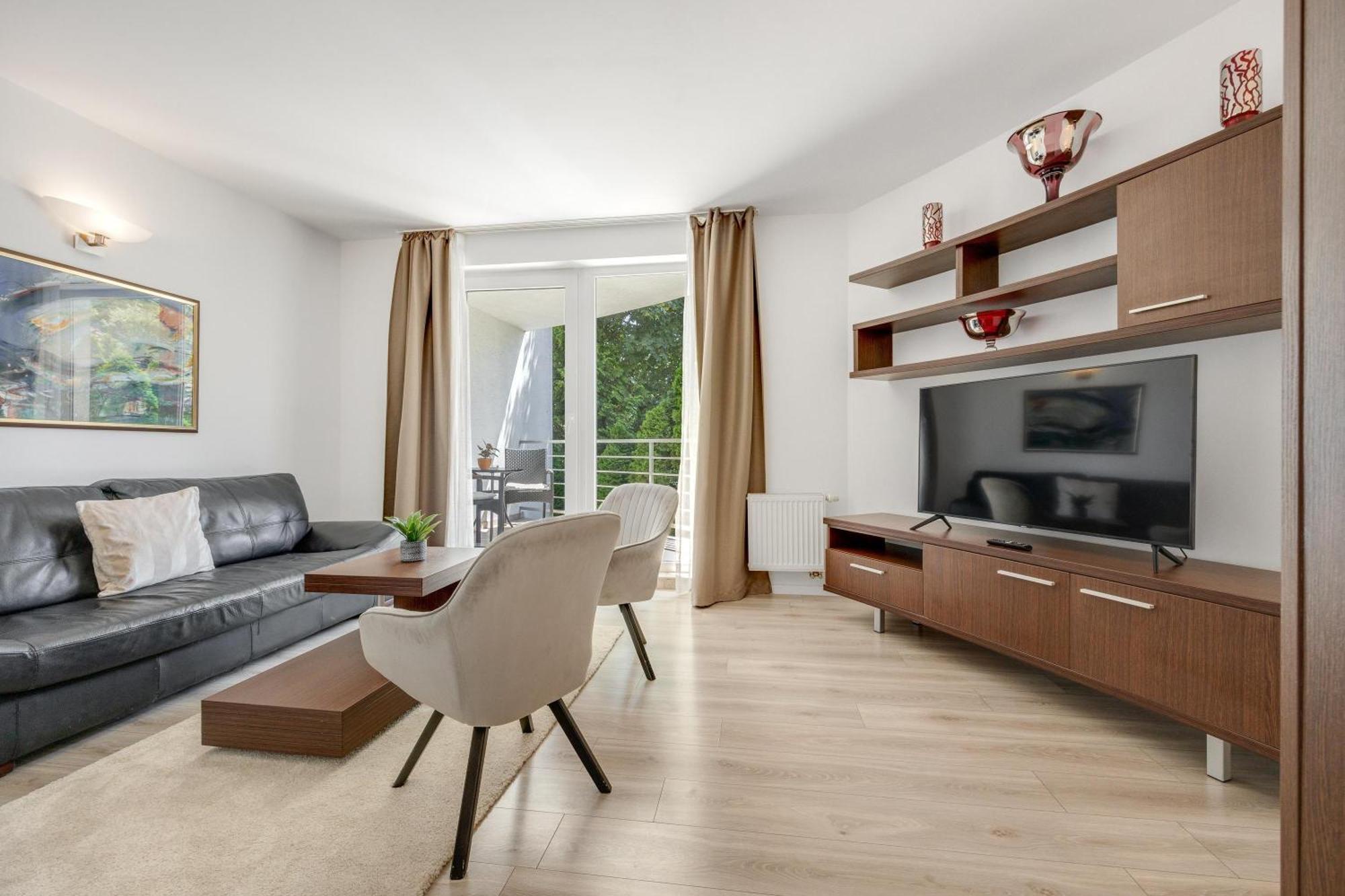 Hotel Antares Братислава Экстерьер фото