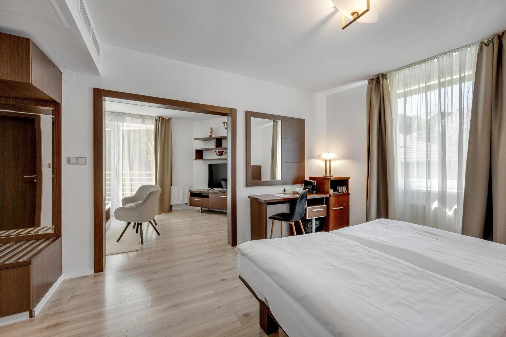 Hotel Antares Братислава Экстерьер фото