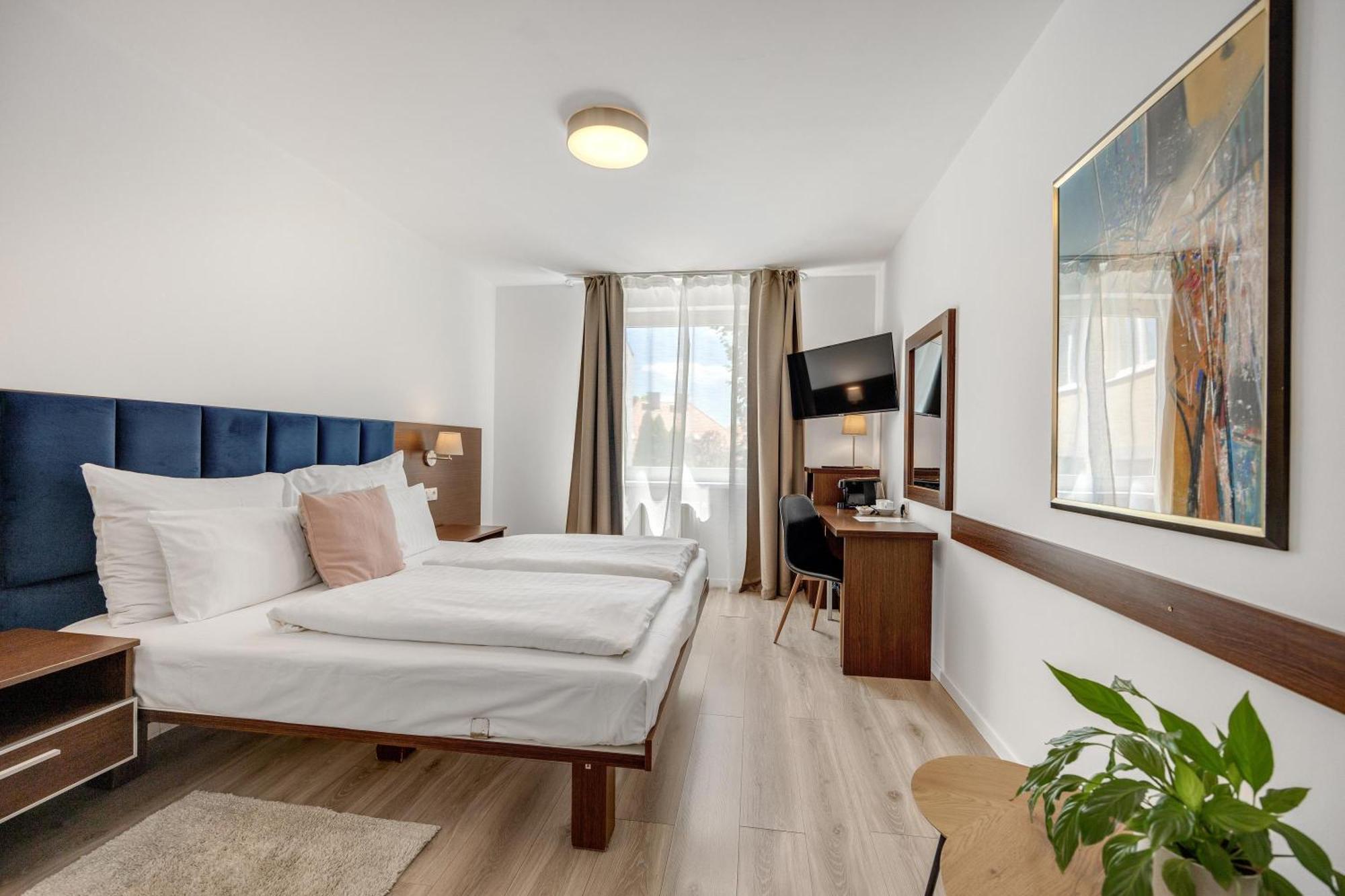 Hotel Antares Братислава Экстерьер фото